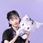 Peluche Kuromi Baku 37Cm Sanrio Kuromi Hold The Little Monster Peluche Toy