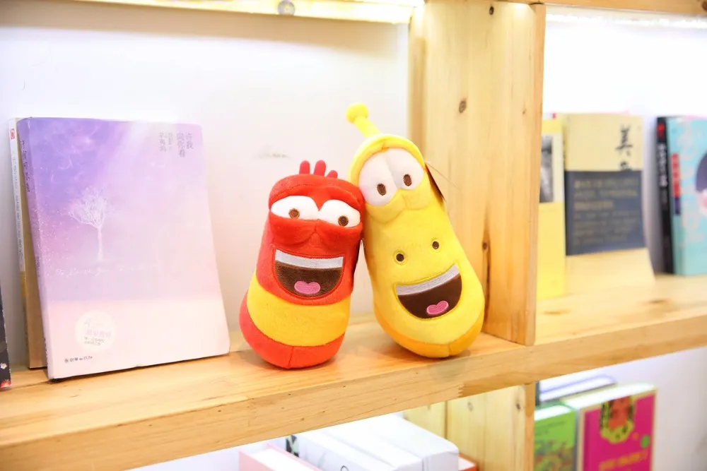 Korean Anime Inspired Plush Slug Larva | Ideal for Children\'s Birthday Gifts and Hobbies -3