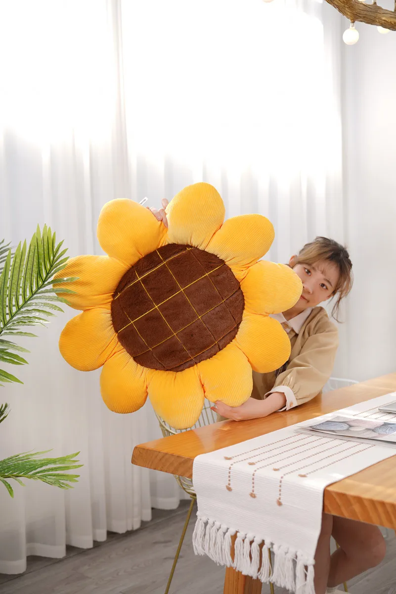 Sunflower Plush Seat -16