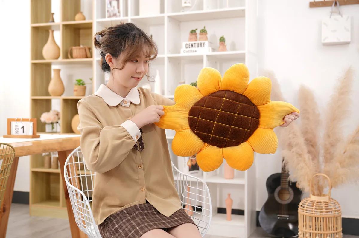 Sunflower Plush Seat -20